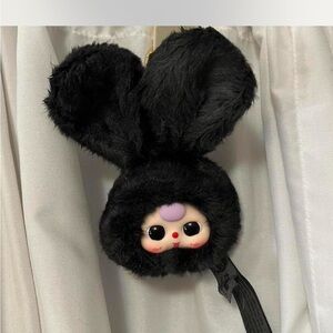 Baby three bunny head